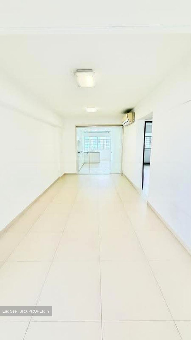 Blk 151 Yio Chu Kang Grove (Ang Mo Kio), HDB 3 Rooms #629685091